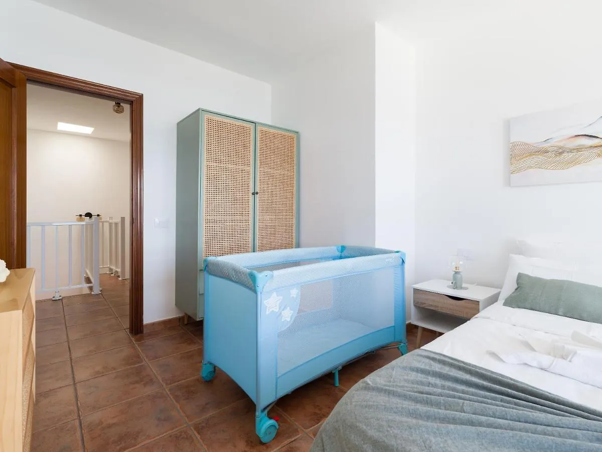 Апартаменты Giraud II - Secluded Beachfront Duplex Santa Maria de Guia de Gran Canaria