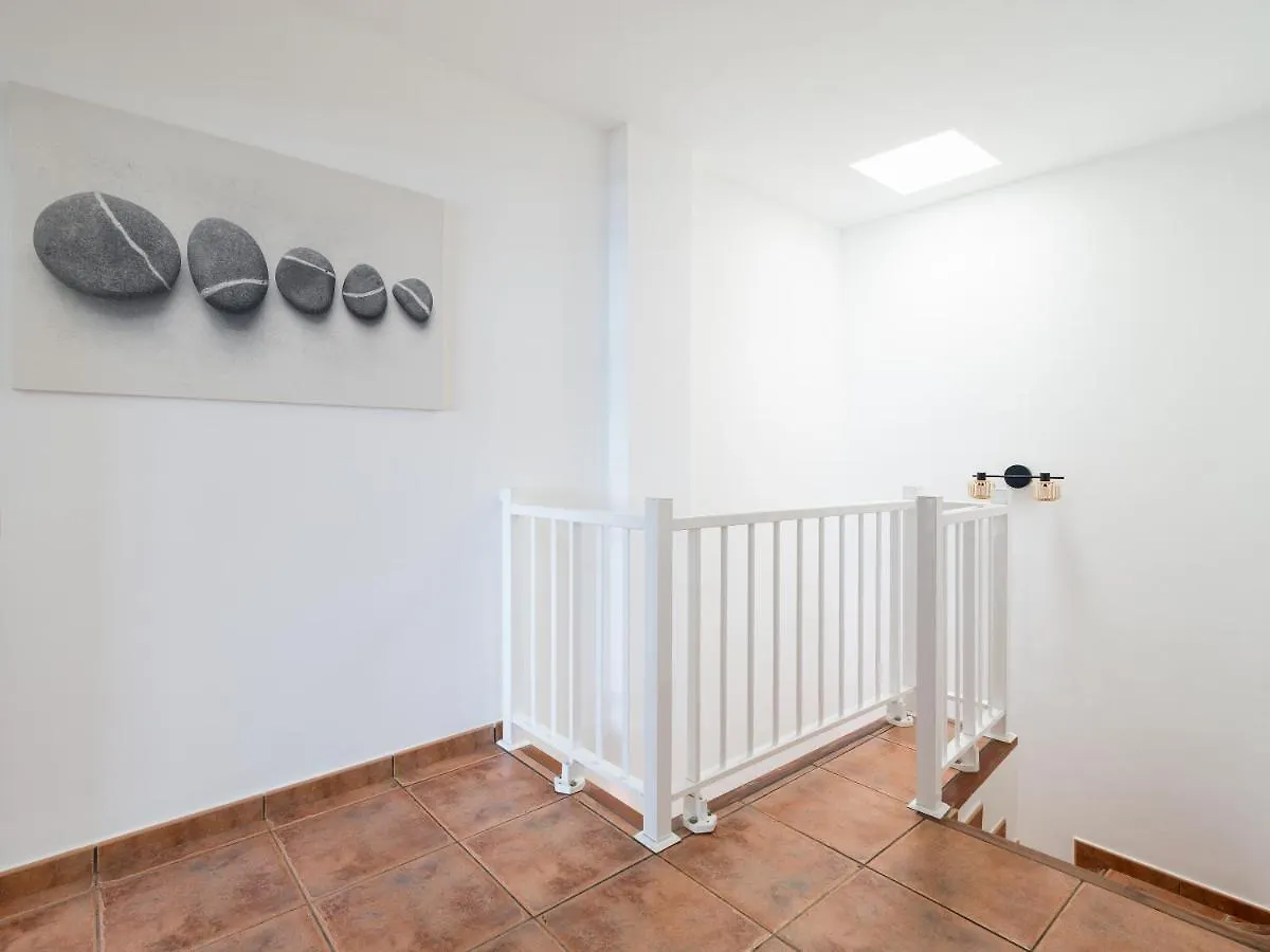 Apartment Giraud II - Secluded Beachfront Duplex Santa Maria de Guia de Gran Canaria