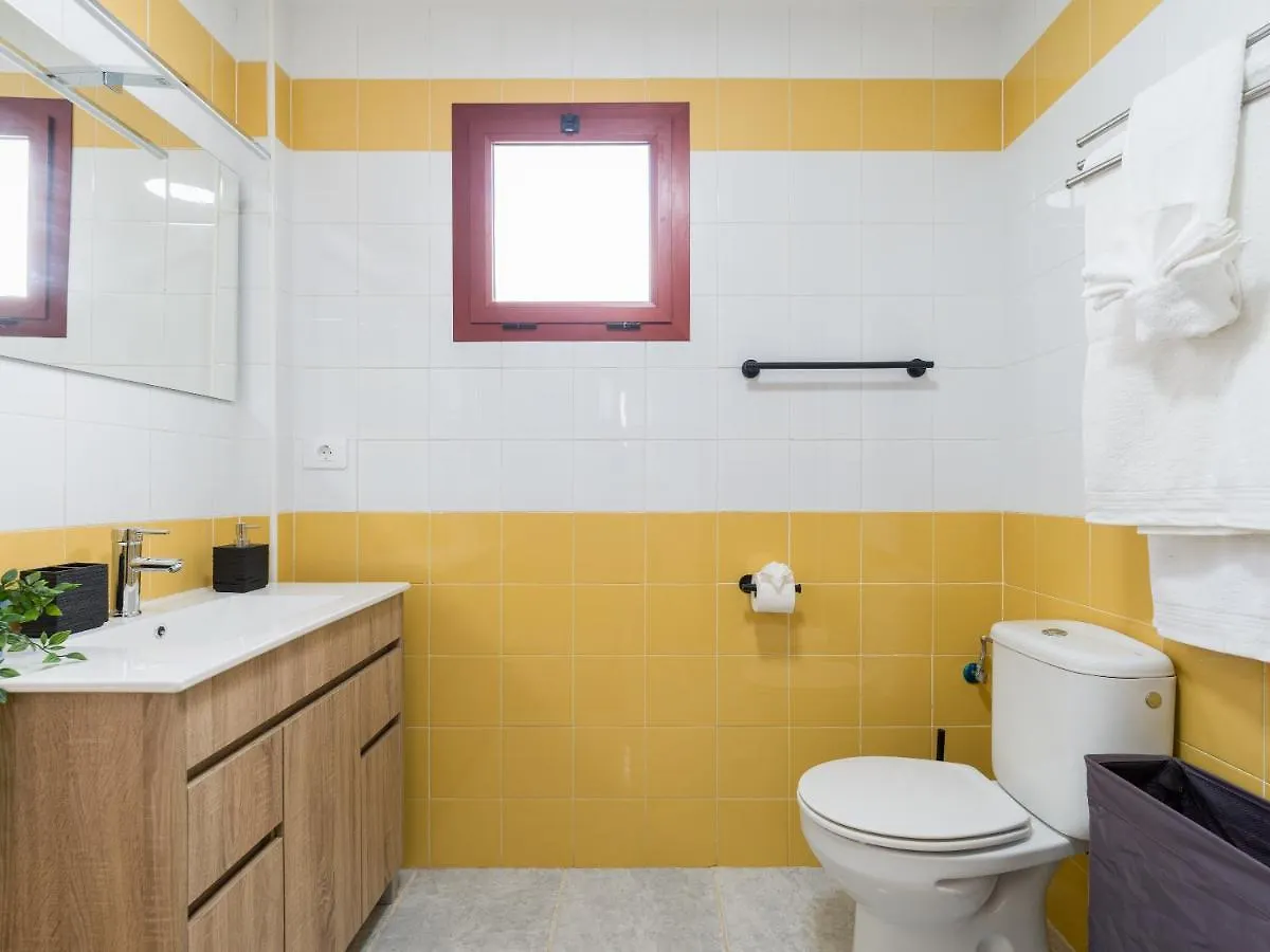 Giraud II - Secluded Beachfront Duplex Santa Maria de Guia de Gran Canaria