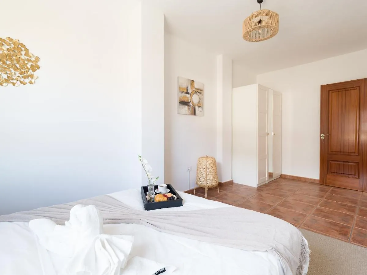 Apartment Giraud II - Secluded Beachfront Duplex Santa Maria de Guia de Gran Canaria