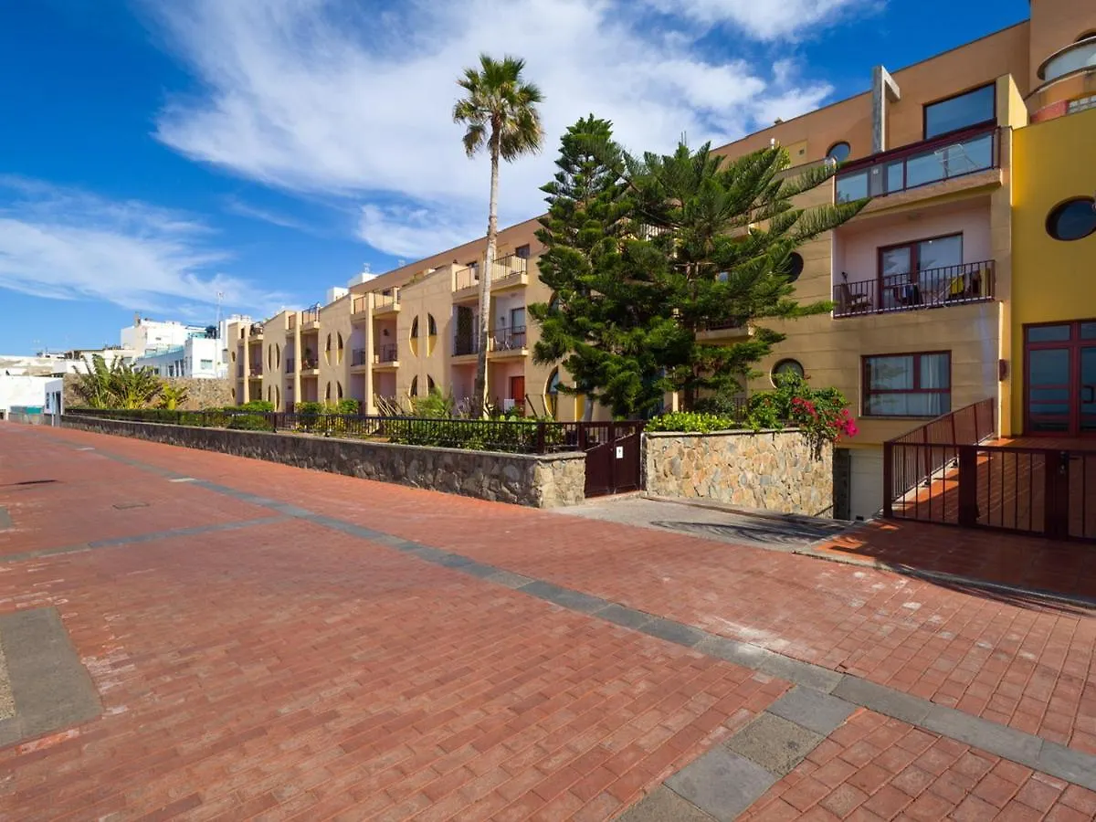 Apartment Giraud II - Secluded Beachfront Duplex Santa Maria de Guia de Gran Canaria Spain