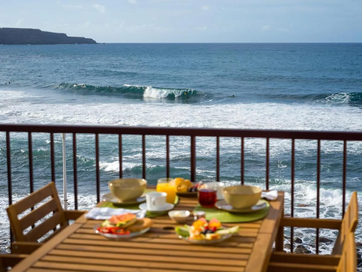 Apartment Giraud II - Secluded Beachfront Duplex Santa Maria de Guia de Gran Canaria